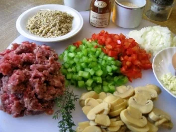 Hähnchenkeulen gefüllt - Rezept