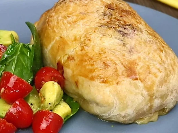 Hähnchenrolle im Teigmantel - Rezept - Bild Nr. 2