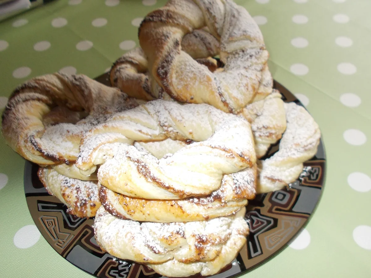 Rezept: NUSSKRINGEL Bild Nr. 6720 NUSSKRINGEL - Rezept - Bild Nr. 6720