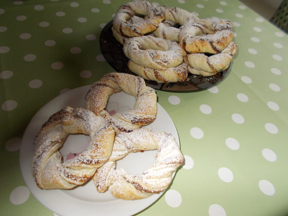 Rezept: NUSSKRINGEL Bild Nr. 6724 NUSSKRINGEL - Rezept - Bild Nr. 6724