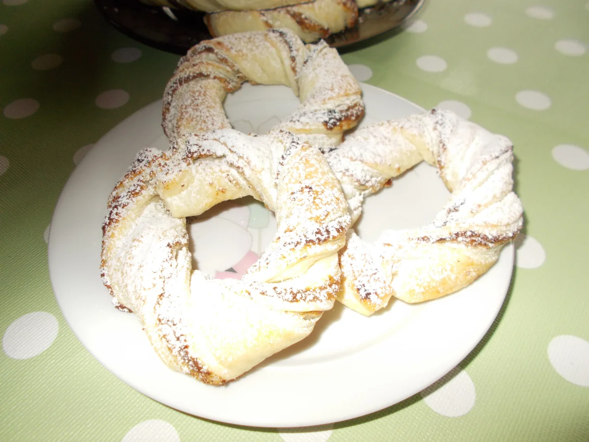 Rezept: NUSSKRINGEL Bild Nr. 6727 NUSSKRINGEL - Rezept - Bild Nr. 6727