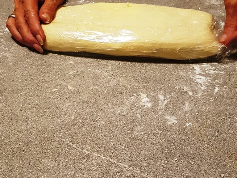 Rezept: Butter Blätterteig das "Grundrezept" Handmade Bild Nr. 6771 Butter Blätterteig das "Grundrezept" Handmade - Rezept - Bild Nr. 6771