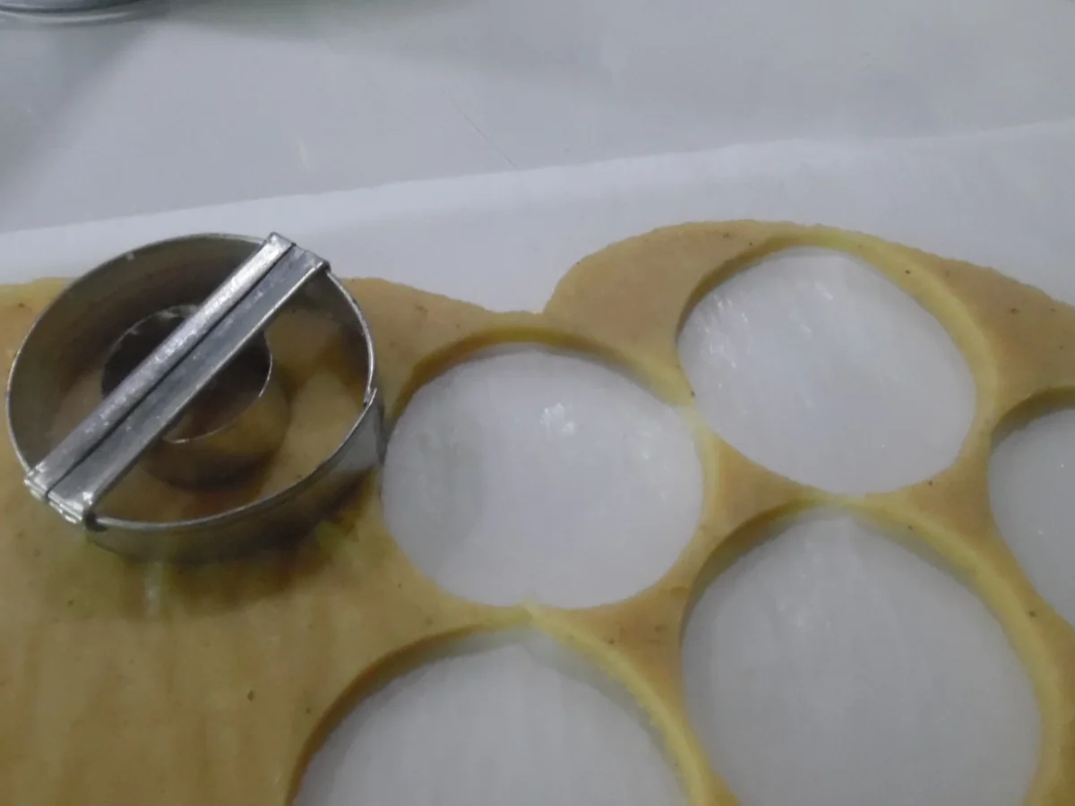 Rezept: Macadamia-Nougat-Kringel Bild Nr. 6727 Macadamia-Nougat-Kringel - Rezept - Bild Nr. 6727