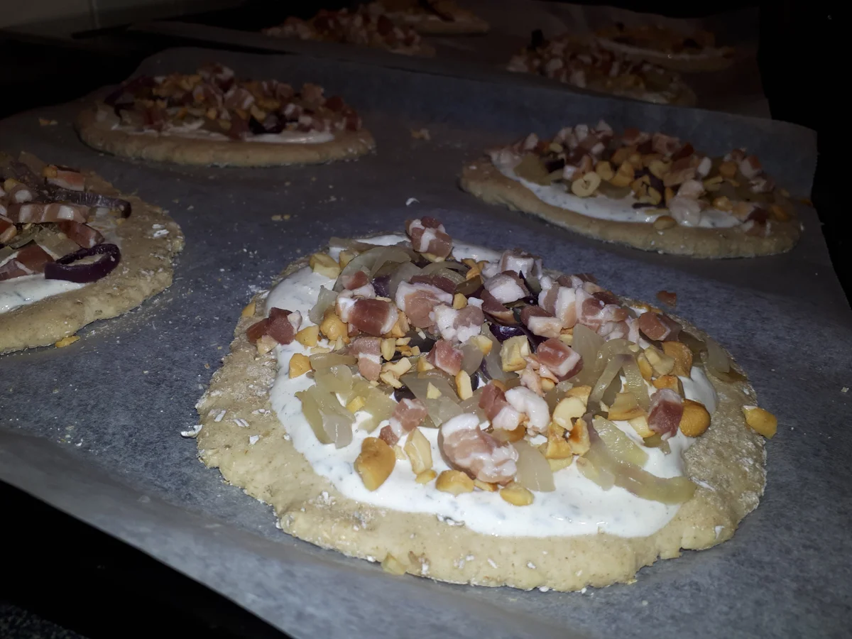 BiNe` S ZWIEBELFLADEN - Rezept - Bild Nr. 6723