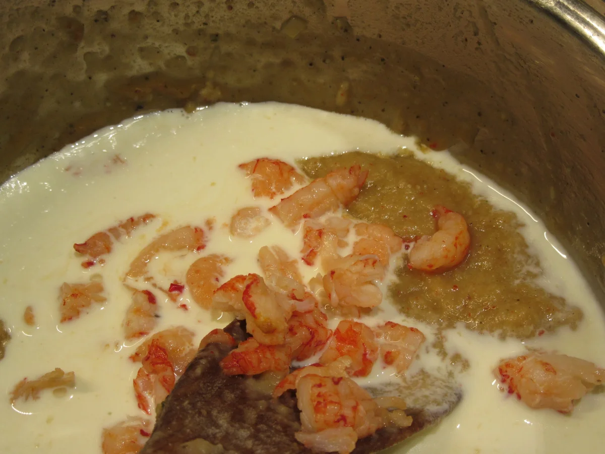 Rezept: Fisch: Seesaibling mit Krebsfleischsoße und Wurzelpüree Bild Nr. 6722 Fisch: Seesaibling mit Krebsfleischsoße und Wurzelpüree - Rezept - Bild Nr. 6722