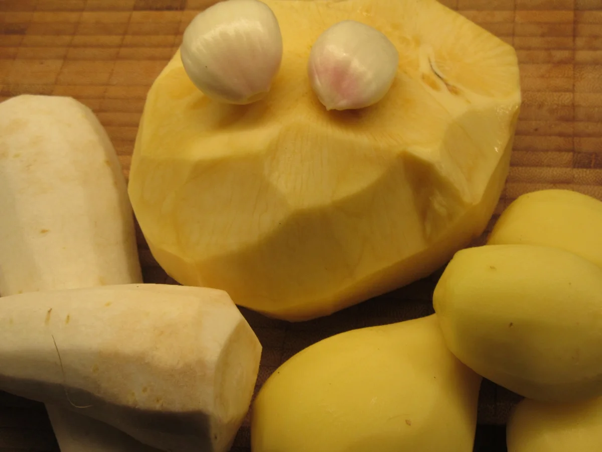 Rezept: Fisch: Seesaibling mit Krebsfleischsoße und Wurzelpüree Bild Nr. 6723 Fisch: Seesaibling mit Krebsfleischsoße und Wurzelpüree - Rezept - Bild Nr. 6723