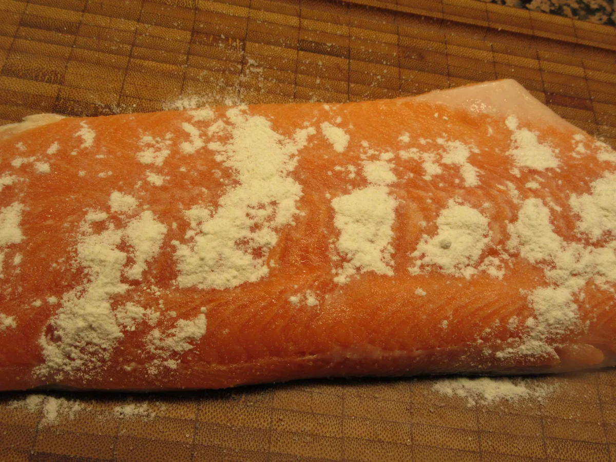 Rezept: Fisch: Seesaibling mit Krebsfleischsoße und Wurzelpüree Bild Nr. 6728 Fisch: Seesaibling mit Krebsfleischsoße und Wurzelpüree - Rezept - Bild Nr. 6728