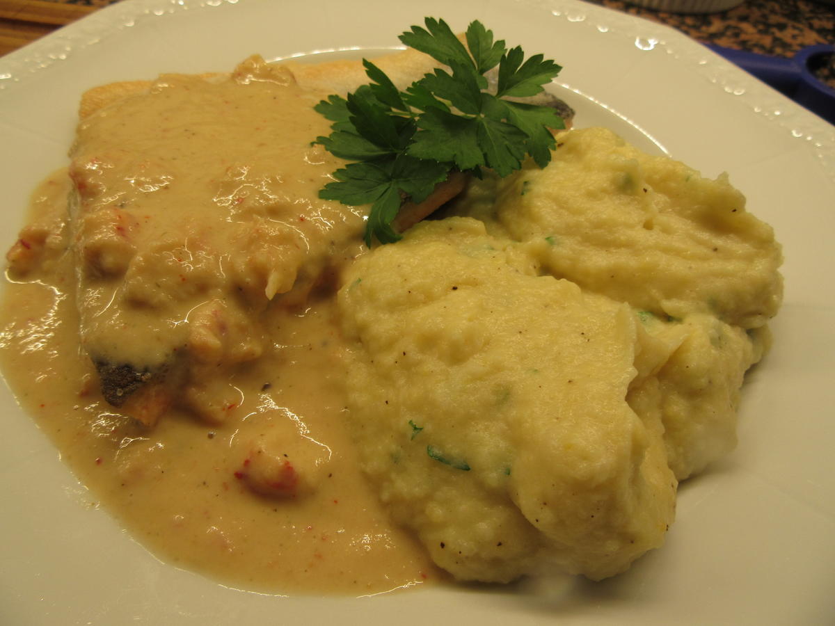 Fisch: Seesaibling mit Krebsfleischsoße und Wurzelpüree - einfach - von ...