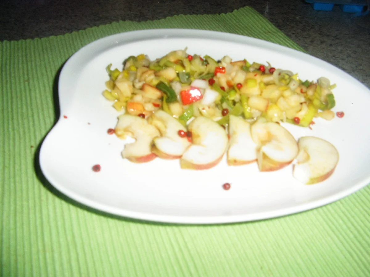 Rezept: Apfel-Lauchsalat Bild Nr. 6719 Apfel-Lauchsalat - Rezept - Bild Nr. 6719
