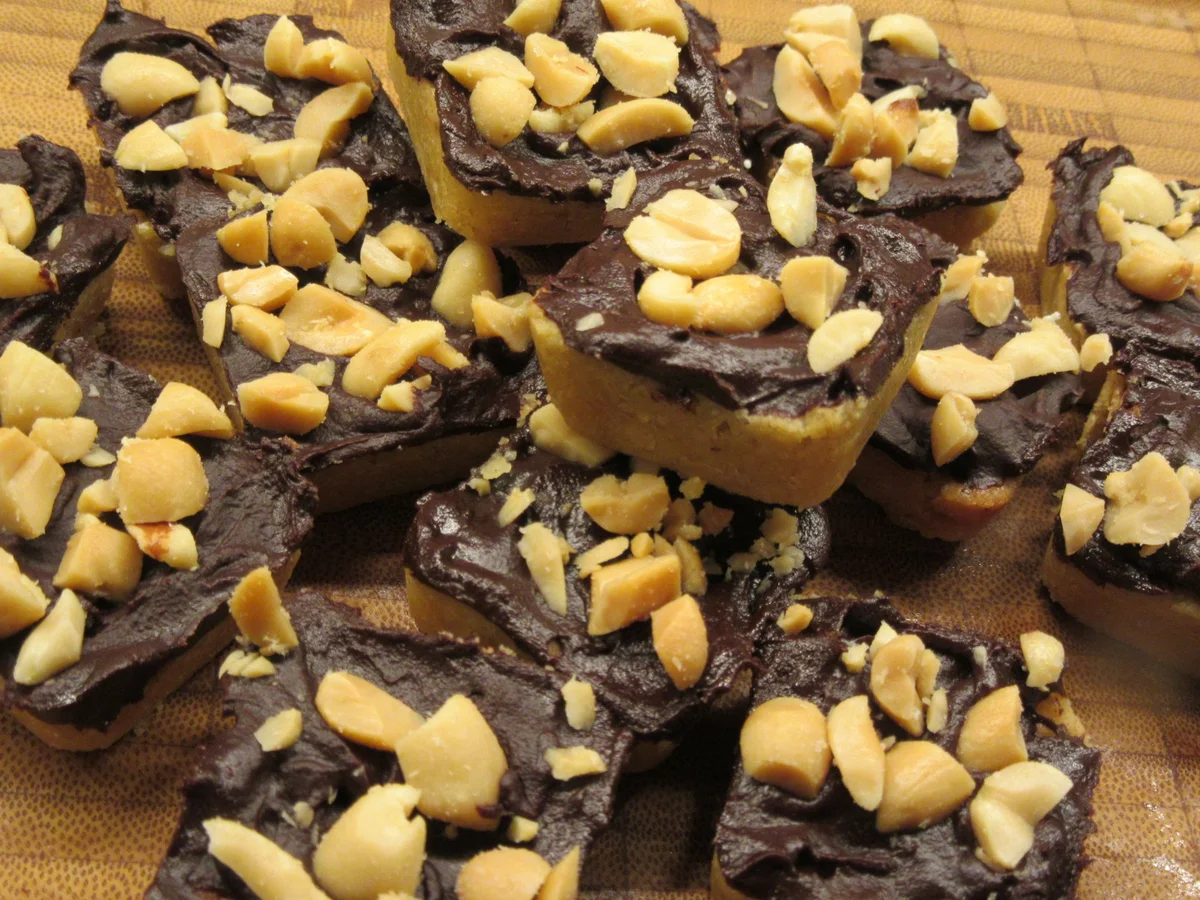 Plätzchen: Erdnusscreme-Schoko-Ecken - Rezept - Bild Nr. 6719