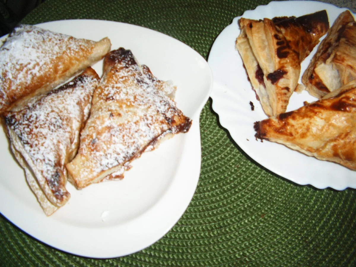 Rezept: Pflaumen in Blätterteig Bild Nr. 2 Pflaumen in Blätterteig - Rezept - Bild Nr. 2