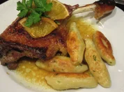 Geflügel: Entenschlegel in Orangensoße mit Wurzelschupfnudeln* - Rezept - Bild Nr. 6734