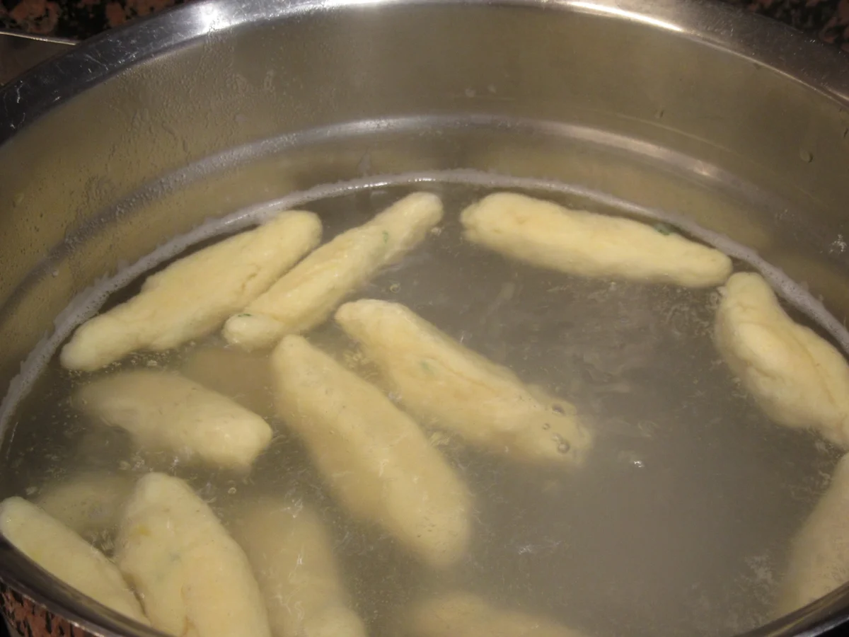 Geflügel: Entenschlegel in Orangensoße mit Wurzelschupfnudeln* - Rezept - Bild Nr. 6739