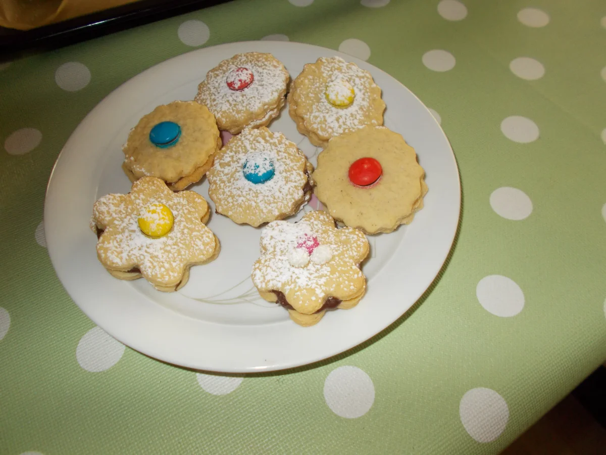 PLÄTZCHEN mit Smarties - Rezept - Bild Nr. 6738