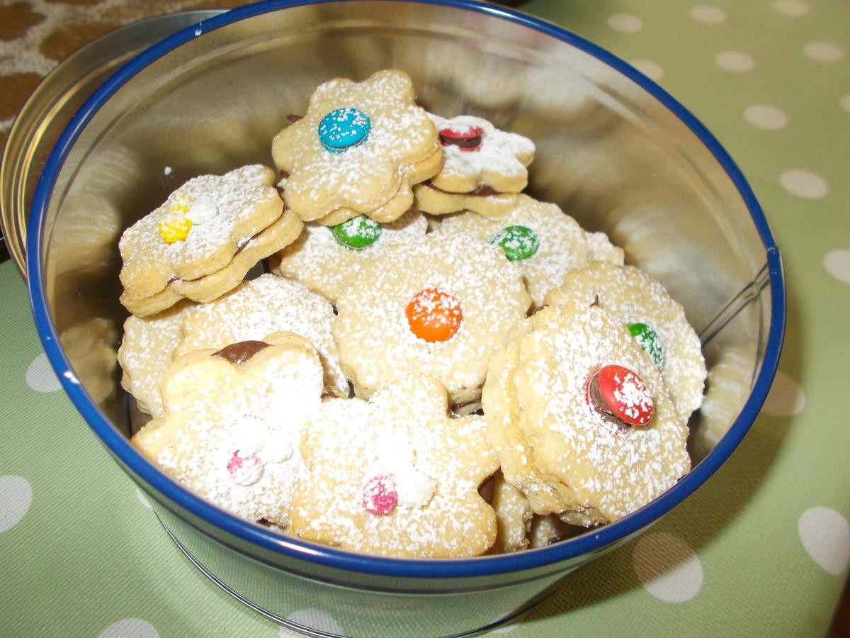 PLÄTZCHEN mit Smarties - Rezept - Bild Nr. 6741