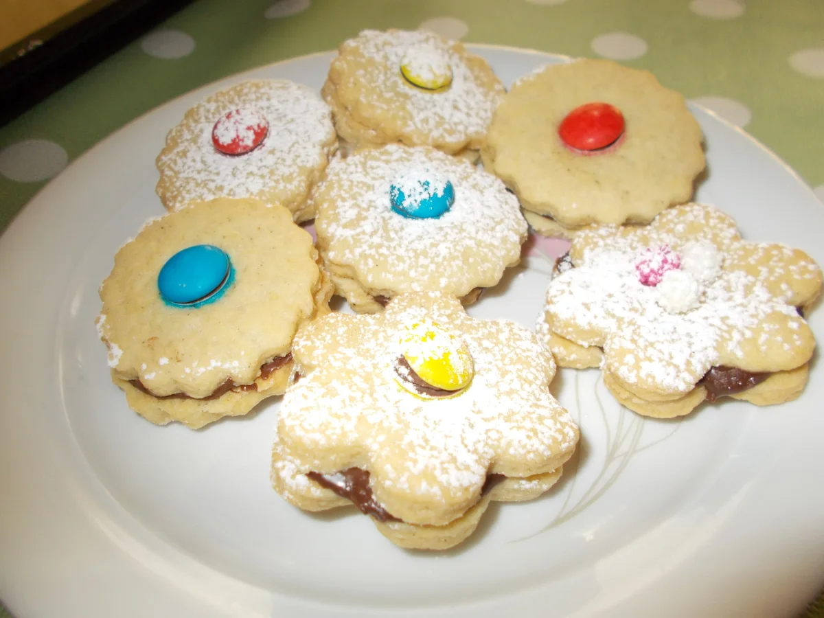 PLÄTZCHEN mit Smarties - Rezept - Bild Nr. 6743