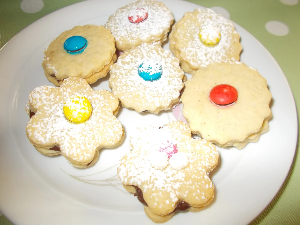 PLÄTZCHEN mit Smarties - Rezept - Bild Nr. 6745