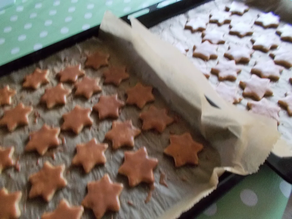 Rezept: ZIMTSTERNE Bild Nr. 6735 ZIMTSTERNE - Rezept - Bild Nr. 6735