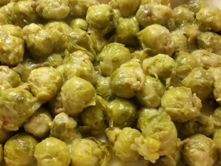 Selbstgemachte Knöpfli mit Kotelett - Rezept - Bild Nr. 6728