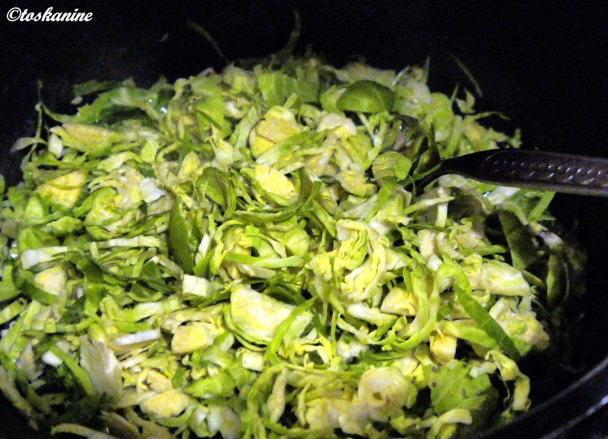 Kasslerbraten mit Rosenkohl in Senfrahm - Rezept - Bild Nr. 8