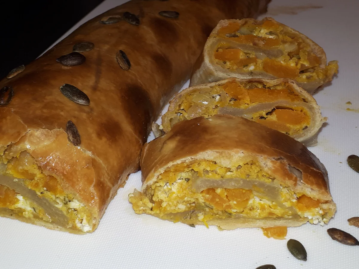 BiNe` S KÜRBISSTRUDEL MIT SCHAFSKÄSE - Rezept - Bild Nr. 6762