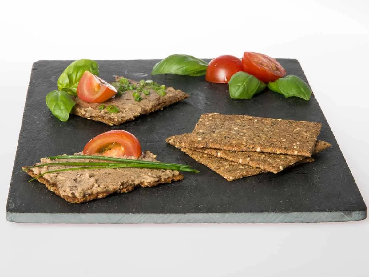 Kräuter-Kräcker mit Algenpastete - Rezept - Bild Nr. 6760