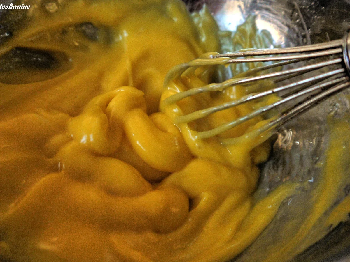 Sellerie-Mandel-Schnitzel, Orangen-Oliven-Majo, Räucherstäbchen - Rezept - Bild Nr. 6763