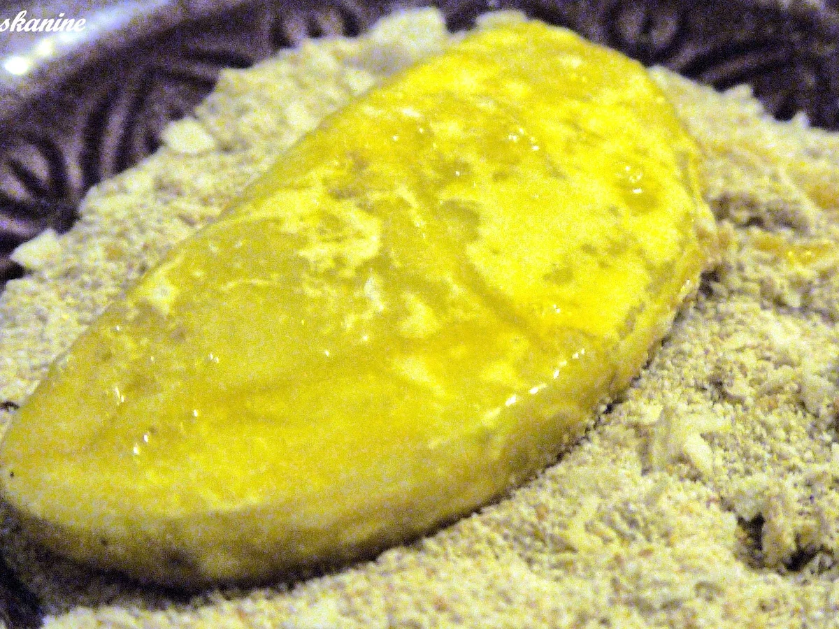 Sellerie-Mandel-Schnitzel, Orangen-Oliven-Majo, Räucherstäbchen - Rezept - Bild Nr. 6770