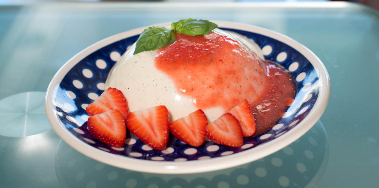 Panna Cotta mit Erdbeersauce und Agar Agar - Rezept - kochbar.de