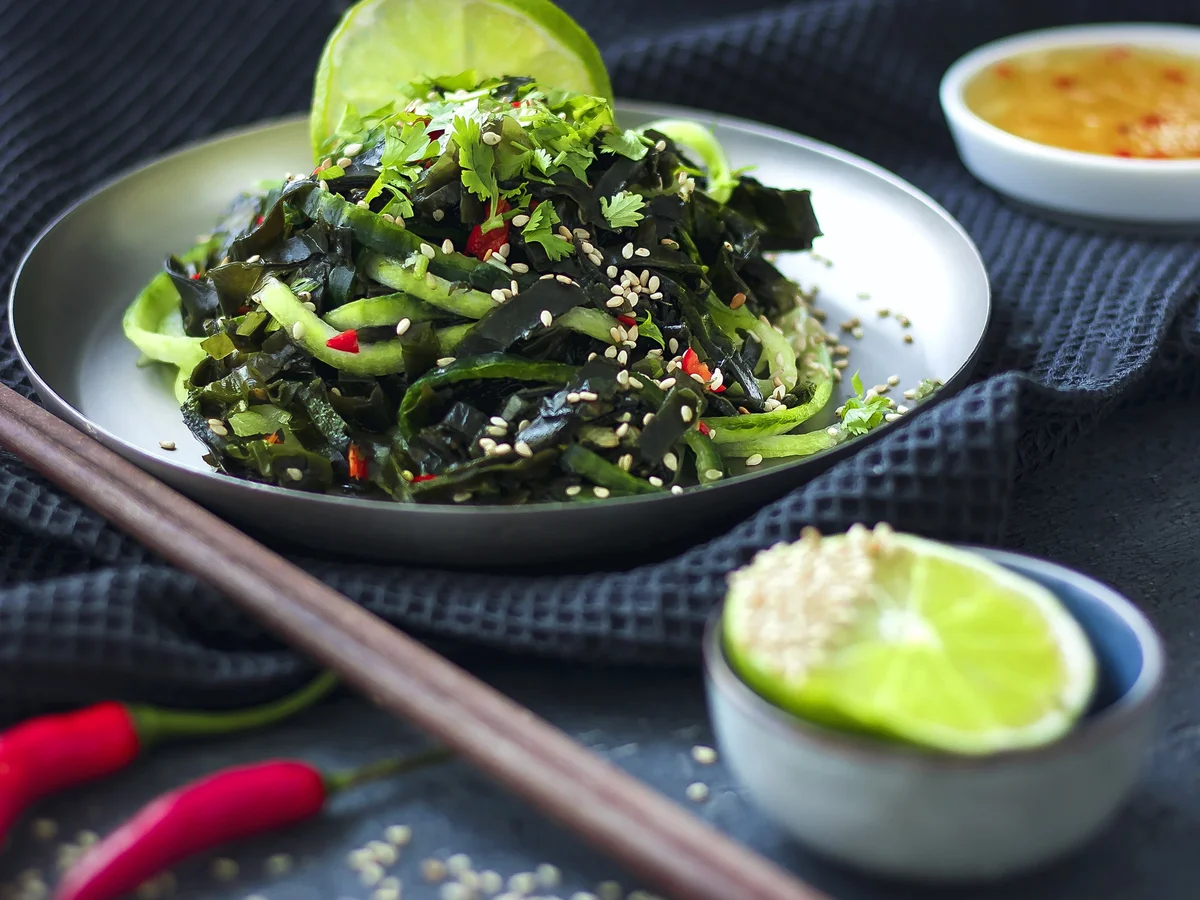 Wakame-Algensalat mit Limette und Gurke - Rezept - Bild Nr. 2