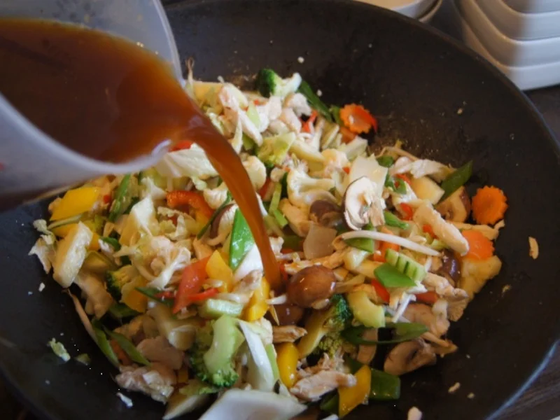 Rezept: Gemüsemix süß-sauer mit Hähnchenbrustfilet und gelben Basmatireis Bild Nr. 6788 Gemüsemix süß-sauer mit Hähnchenbrustfilet und gelben Basmatireis - Rezept - Bild Nr. 6788