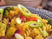 Pasta mit Broccoli-Paprika-Rahm - Rezept - Bild Nr. 2