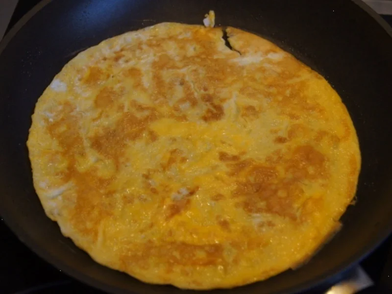 Gebratener gelber Basamatireis mit Ei, Hähnchenfleisch und Gemüse - Rezept - Bild Nr. 6776