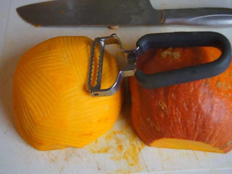 Alaska-Seelachs mit Kürbisstampf und Zuckererbsen - Rezept - Bild Nr. 6781