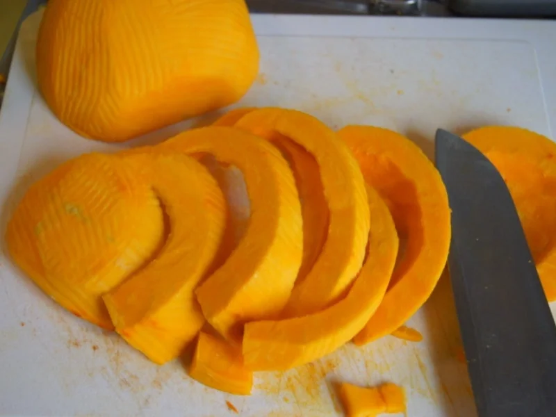 Alaska-Seelachs mit Kürbisstampf und Zuckererbsen - Rezept - Bild Nr. 6782