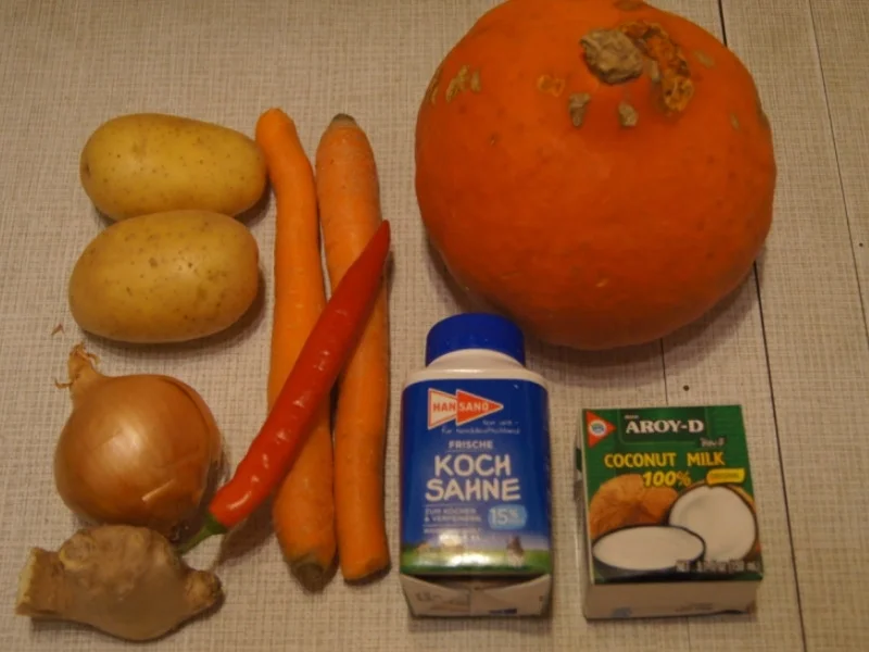 Herzhafte Kürbissuppe mit asiatischer Note - Rezept - Bild Nr. 6777