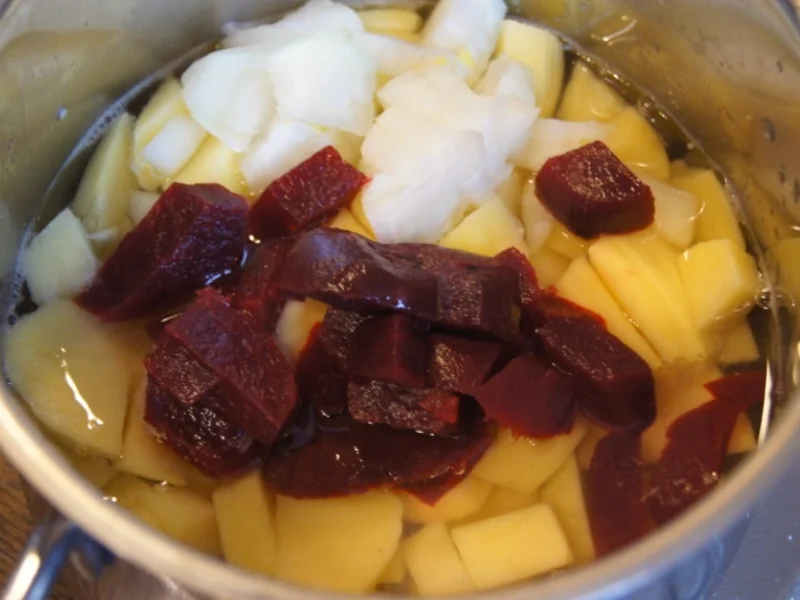 Minutenschnitzel mit Blumenkohl und Rote Beete-Kartoffelstampf - Rezept - Bild Nr. 6783