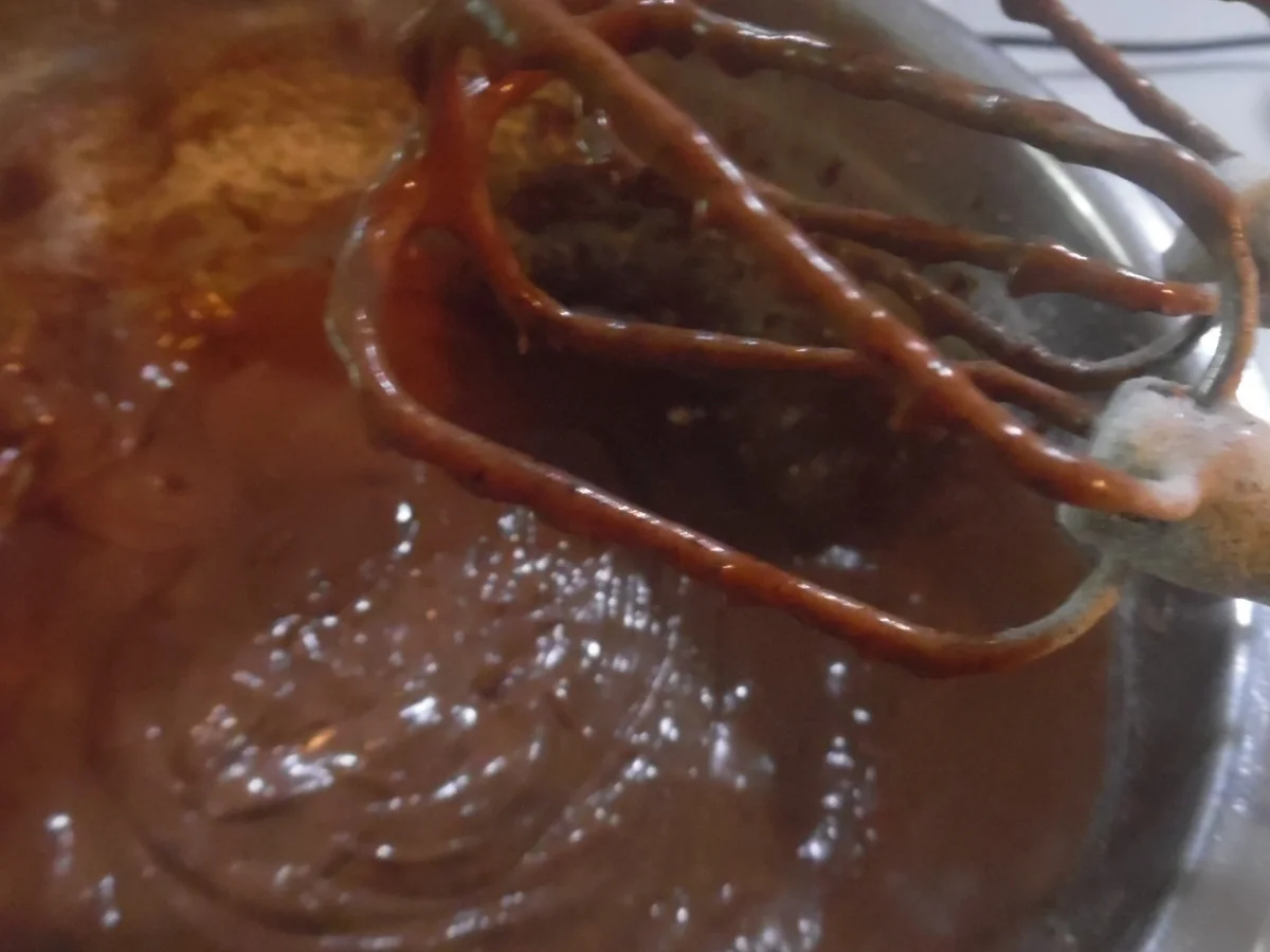 Rezept: Marzipan-Rum-Röllchen Bild Nr. 6781 Marzipan-Rum-Röllchen - Rezept - Bild Nr. 6781