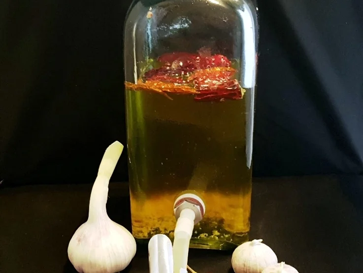 Rezept: Aromatisiertes Oliven-Butteroel Bild Nr. 6787 Aromatisiertes Oliven-Butteroel - Rezept - Bild Nr. 6787