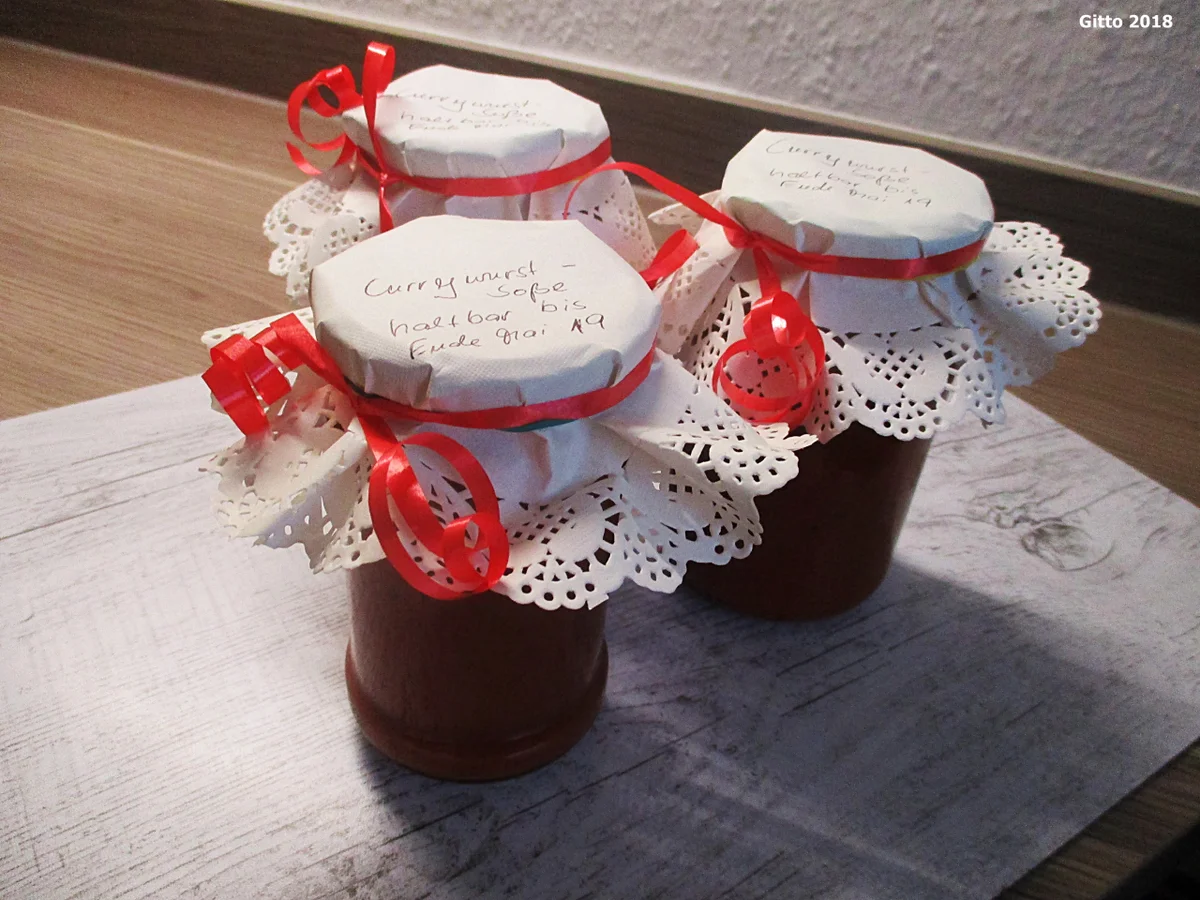 Rezept: Currywurst-Soße Bild Nr. 2 Currywurst-Soße - Rezept - Bild Nr. 2