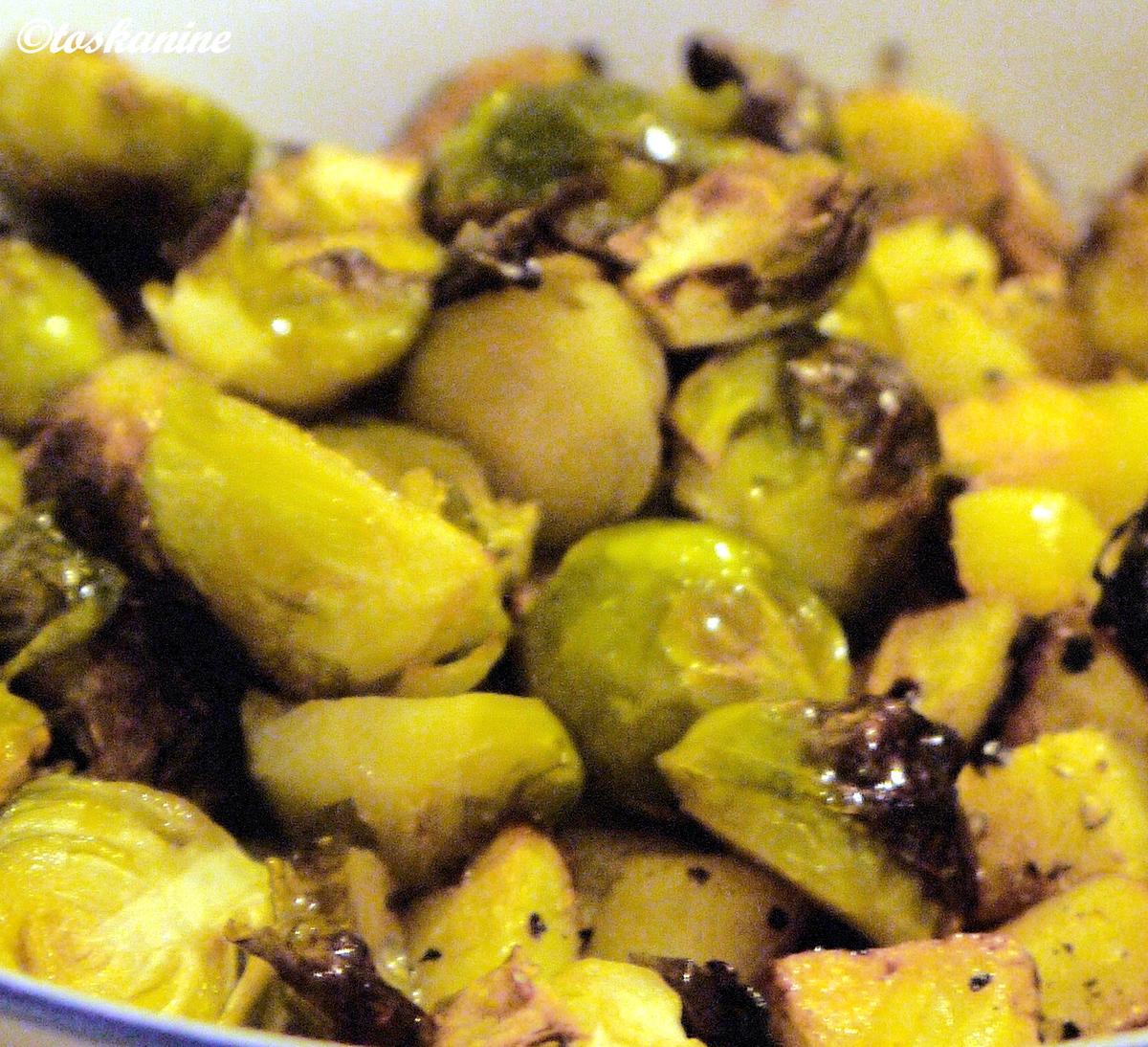 Warmer Bratkartoffelsalat mit ofengeröstetem Rosenkohl - Rezept - Bild Nr. 9