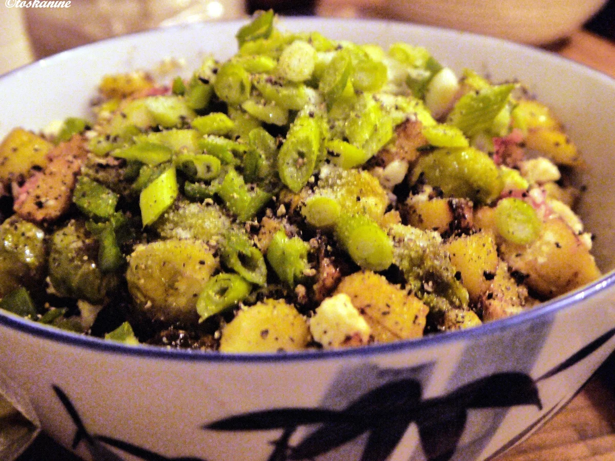 Warmer Bratkartoffelsalat mit ofengeröstetem Rosenkohl - Rezept - Bild Nr. 12