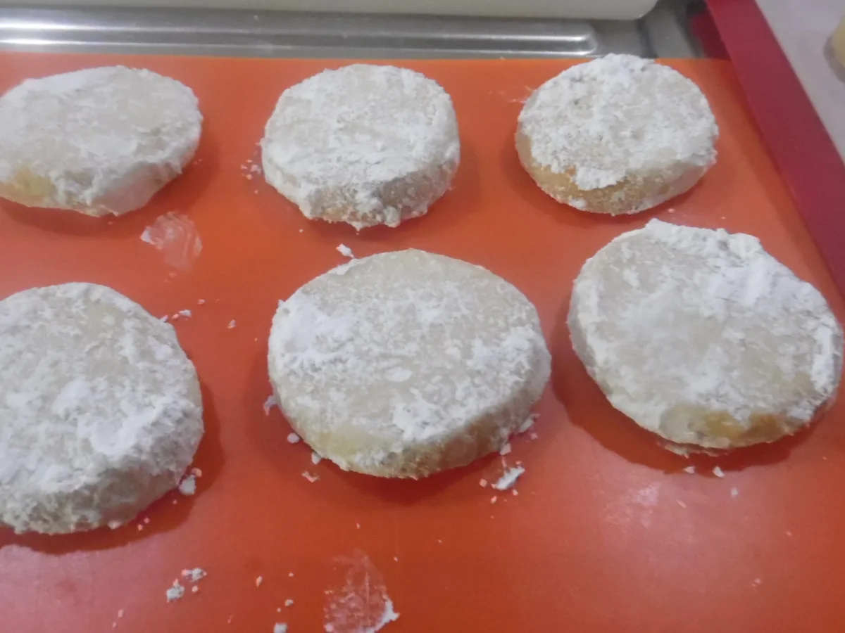 Rezept: Lime & Buttered Rum Meltaways Bild Nr. 6787 Lime & Buttered Rum Meltaways - Rezept - Bild Nr. 6787