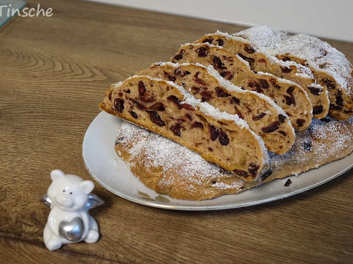 Cranberry-Kirschstollen mit Marzipan - Rezept - Bild Nr. 6811