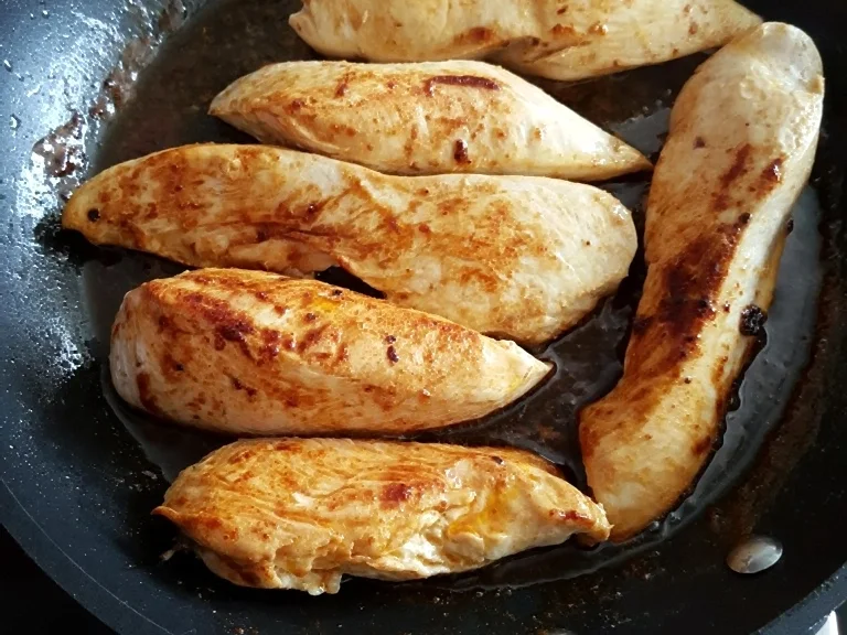 Hähnchenbrustfilet in aromatisiertem Olivenoel - Rezept - Bild Nr. 6789