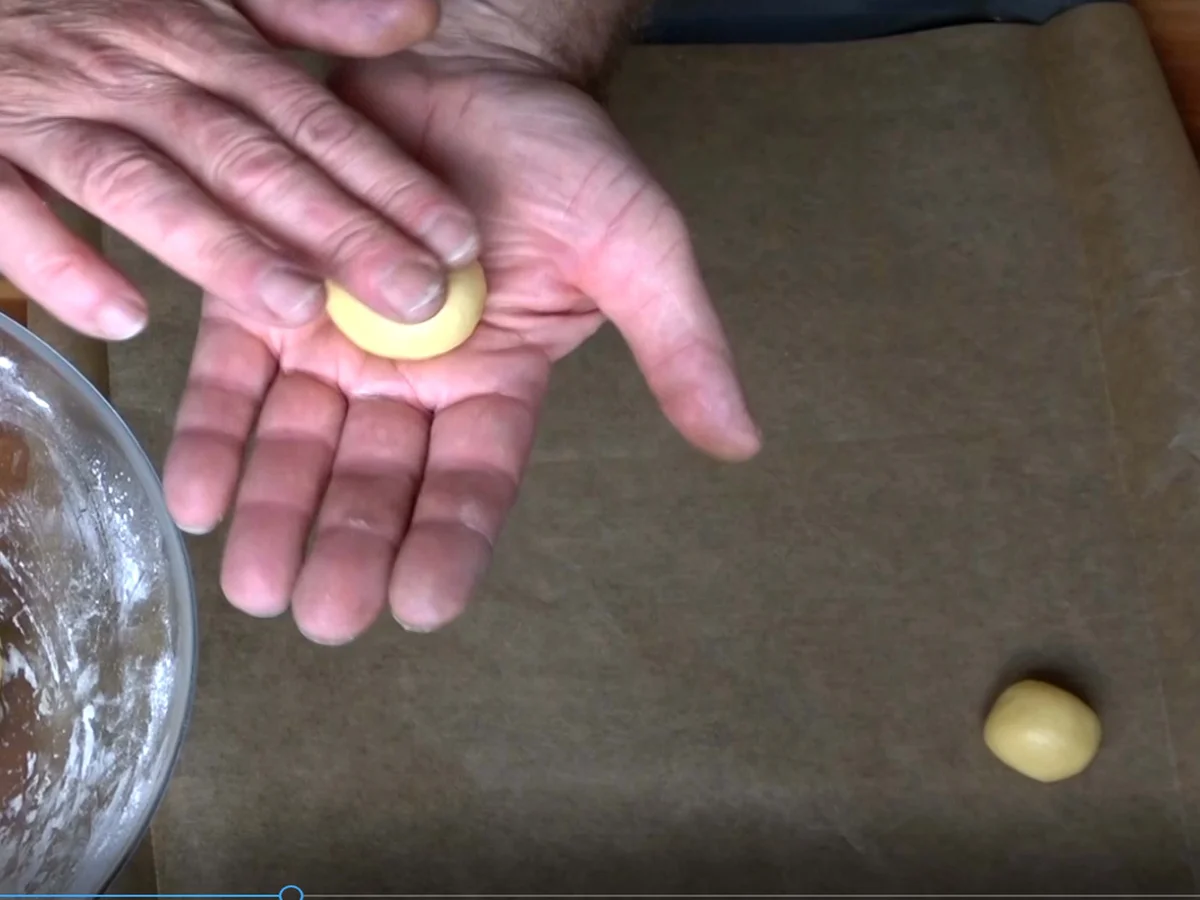 Mazu12 Schneebälle mit Nuss - Rezept - Bild Nr. 6816