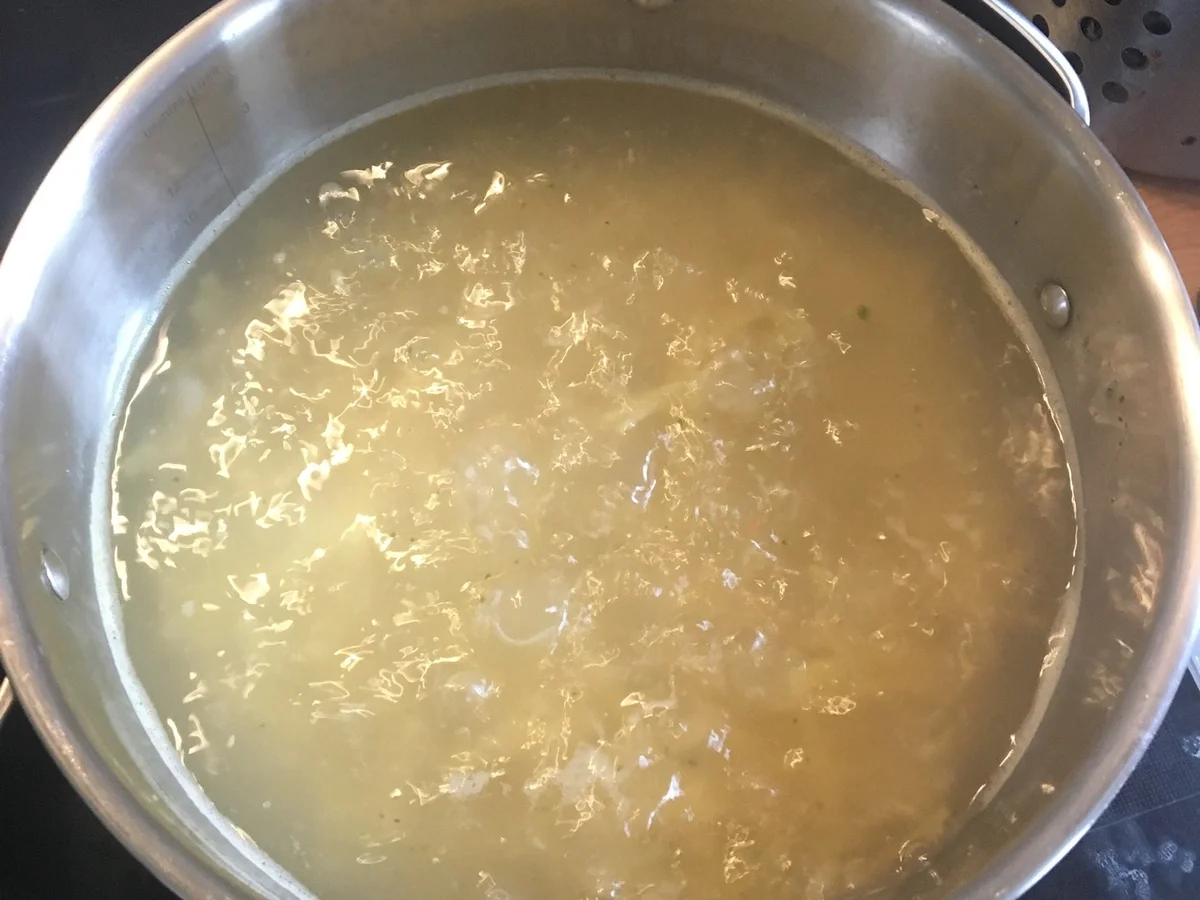 Rezept: klassische Nudelsuppe Bild Nr. 6828 klassische Nudelsuppe - Rezept - Bild Nr. 6828