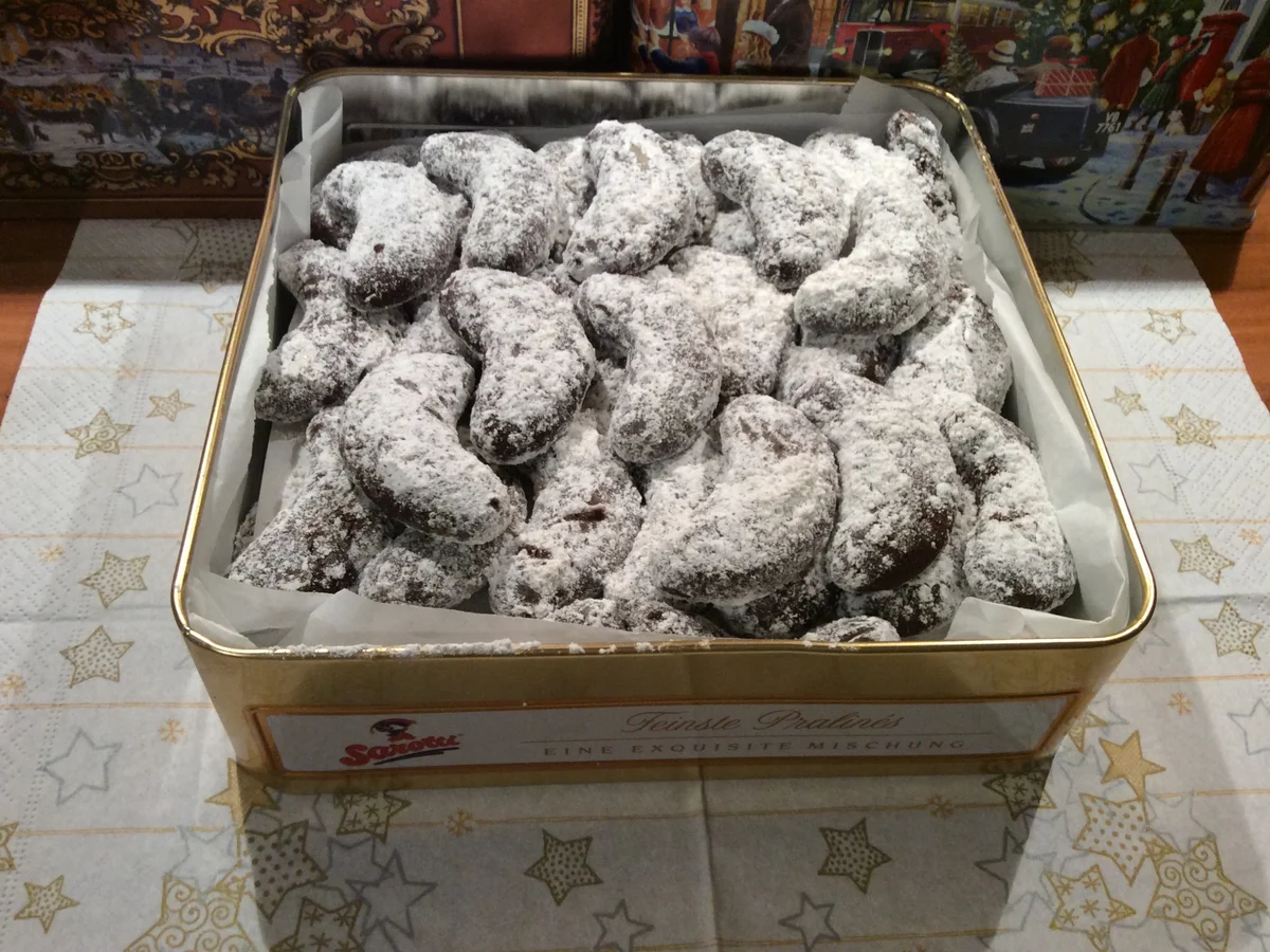 Rezept: Schoko-Kipferl Bild Nr. 3 Schoko-Kipferl - Rezept - Bild Nr. 3