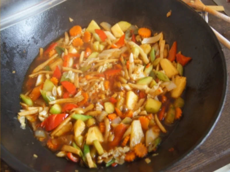 Ausgebacke Putenbrust mit Mie-Nudeln-Gemüsemix im Wok - Rezept - Bild Nr. 25