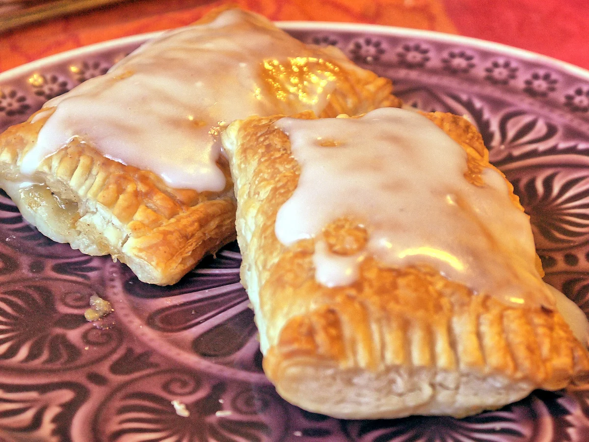 Rezept: Beschwipste Gewürz-Apfeltaschen Bild Nr. 2 Beschwipste Gewürz-Apfeltaschen - Rezept - Bild Nr. 2